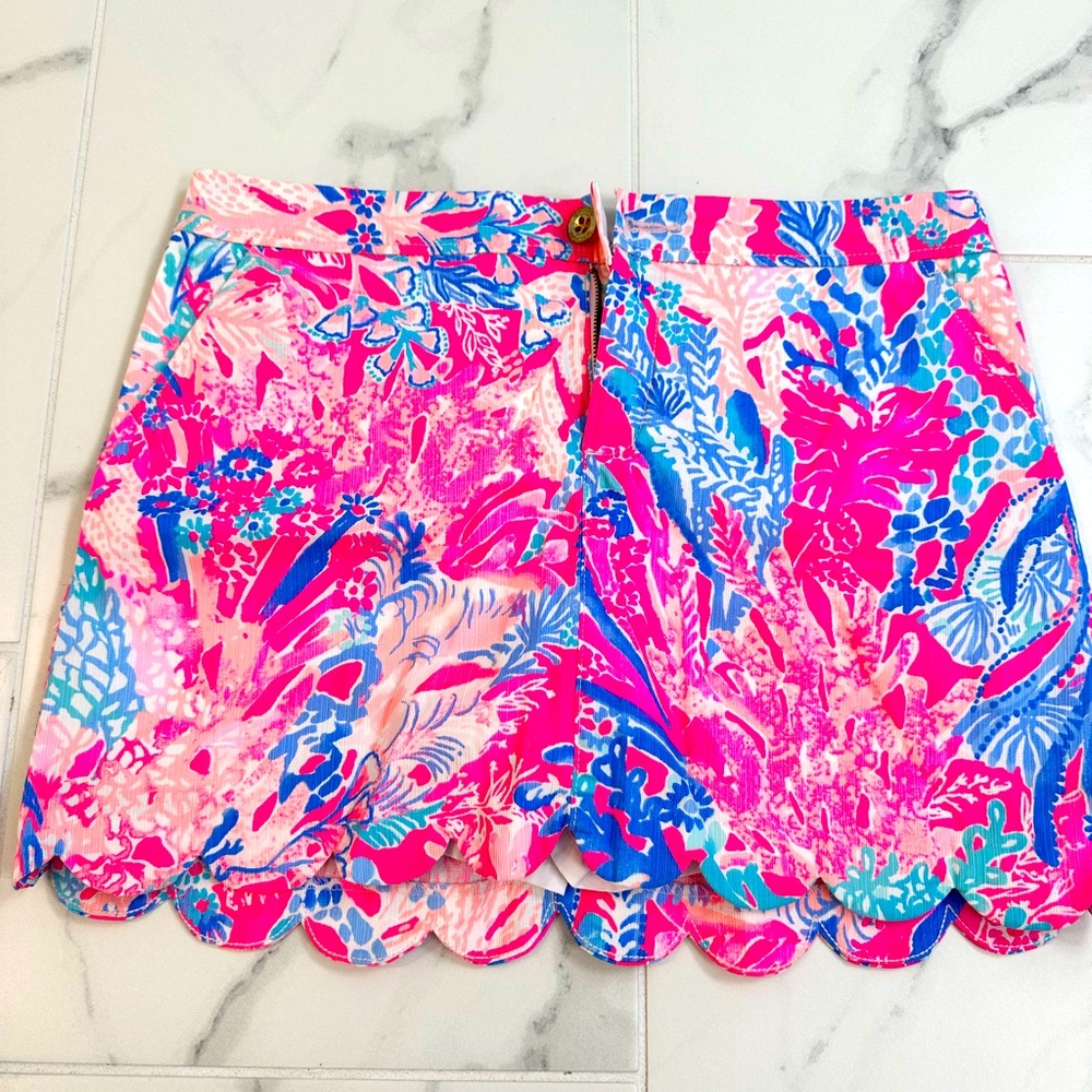 Lilly Pulitzer size 6 women's skort with scalloped trim
